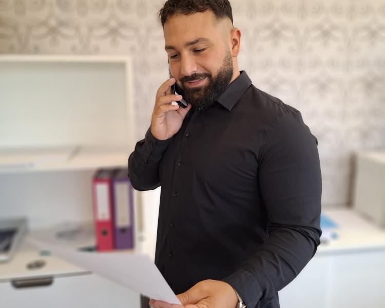 Pourquoi passer par un courtier en crédit hypothécaire permet d’obtenir un meilleur taux ? – Guide 2025 (Belgique)